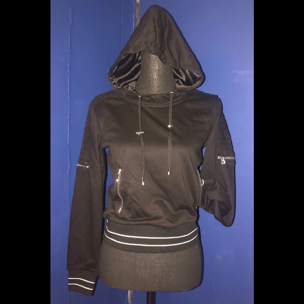 Electric Yoga Pullover Hoodie Size XS/S